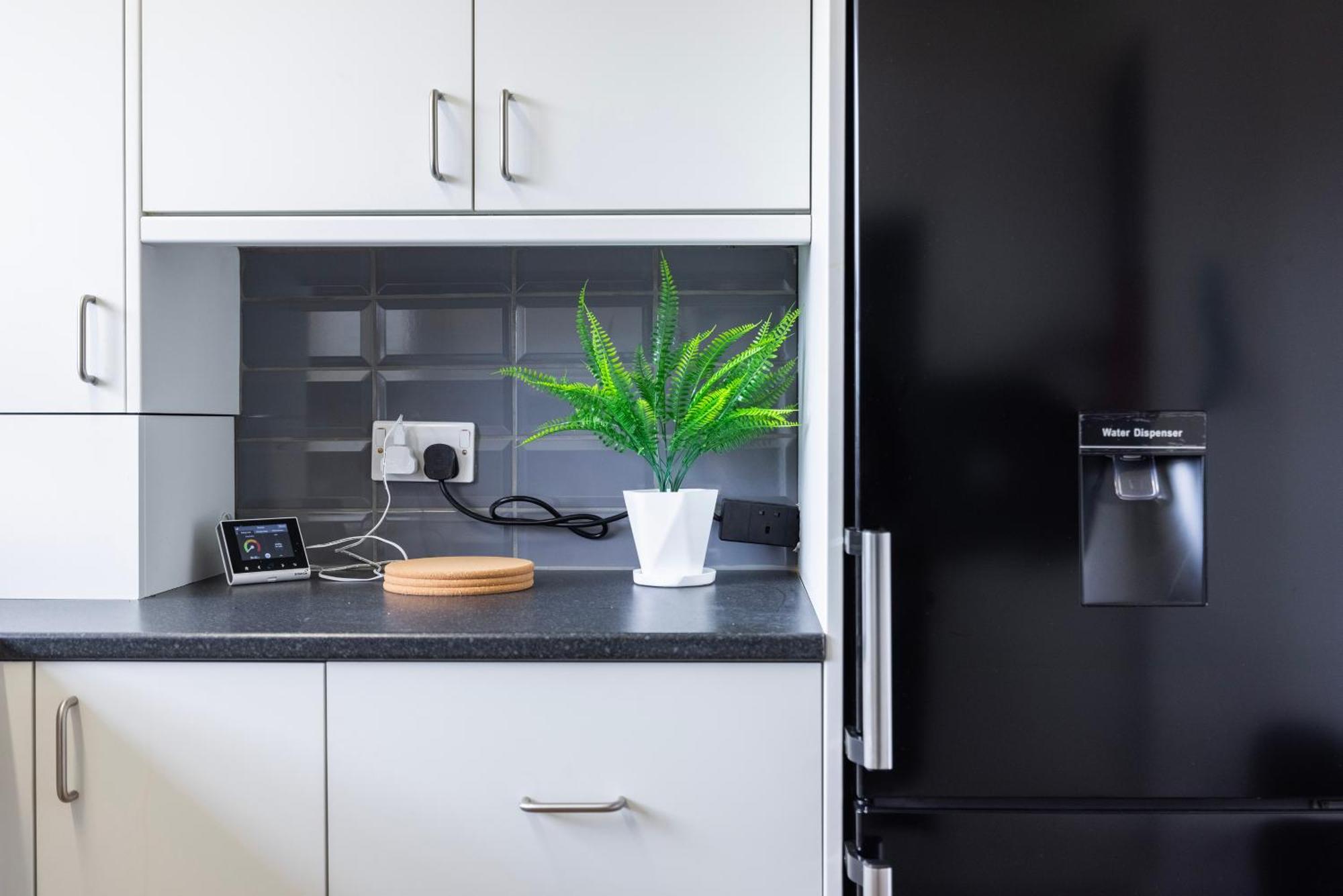 Excel O2 Stunning Large 3 Bedroom Apartment With Balcony 런던 외부 사진