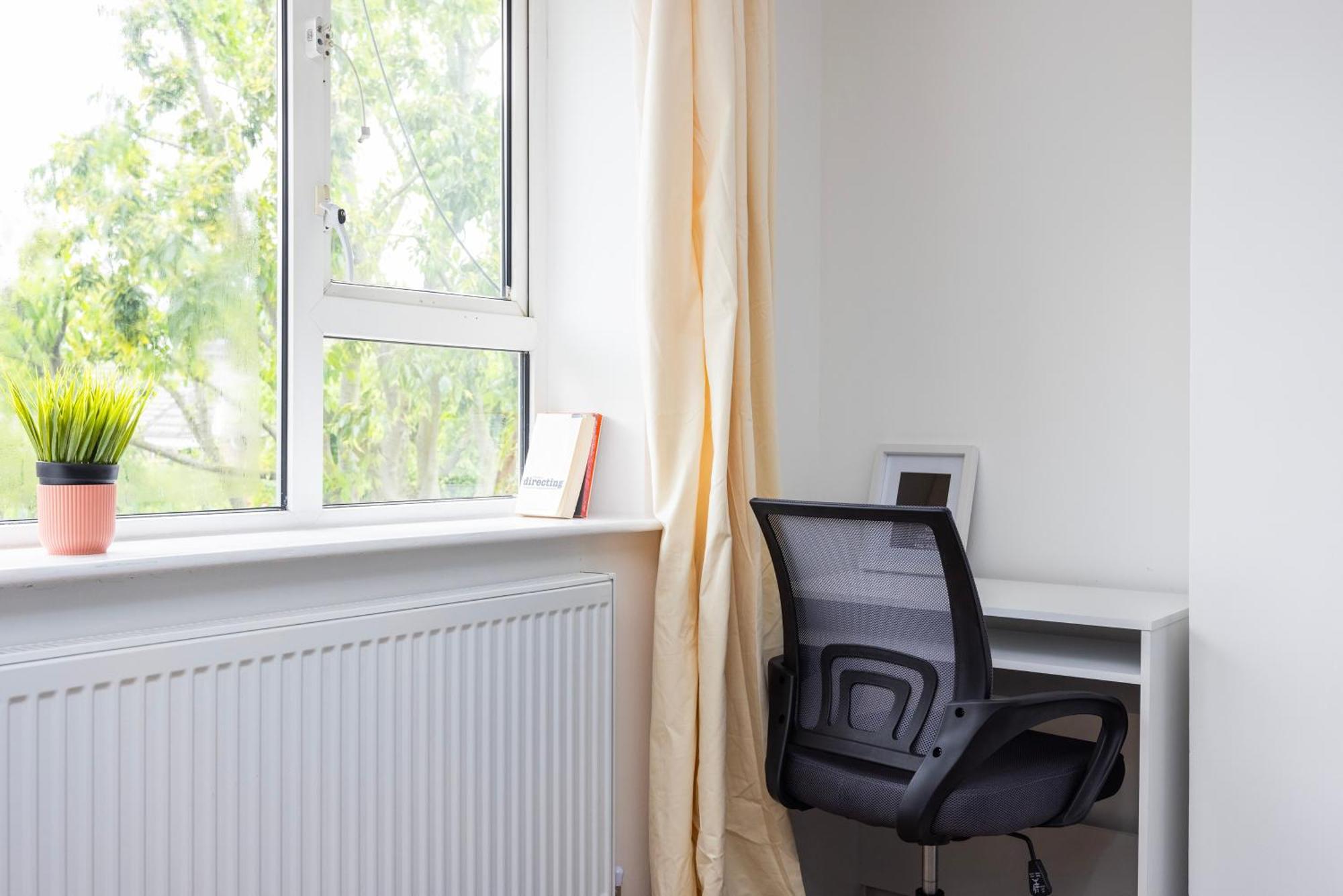 Excel O2 Stunning Large 3 Bedroom Apartment With Balcony 런던 외부 사진